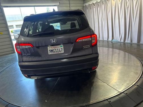 Modern Steel Metallic 2021 Honda Pilot Special Edition