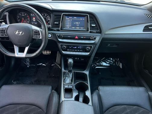 Quartz White Pearl 2019 Hyundai SONATA Sport