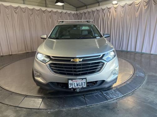 Silver Ice Metallic 2018 Chevrolet Equinox Premier