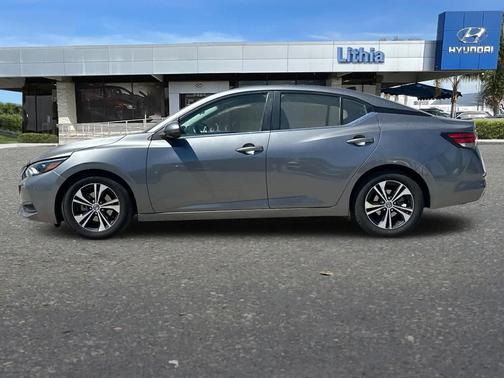 Gun Metallic 2022 Nissan Sentra SV