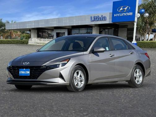2023 Hyundai ELANTRA SE