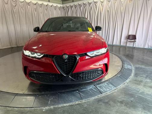 Alfa Rosso 2024 Alfa Romeo Tonale Veloce