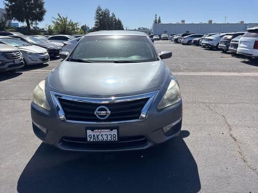 Gun Metallic 2015 Nissan Altima 2.5 S