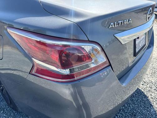 Gun Metallic 2015 Nissan Altima 2.5 S