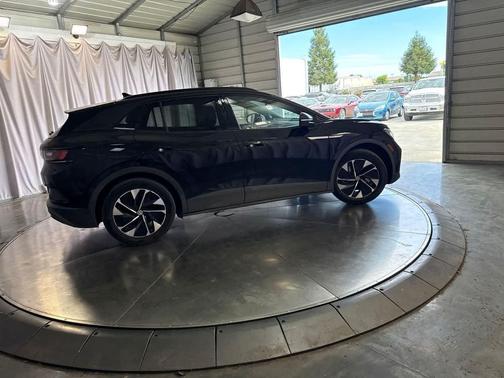 Mythos Black Metallic 2022 Volkswagen ID.4 Pro S