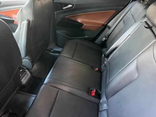 Mythos Black Metallic 2022 Volkswagen ID.4 Pro S