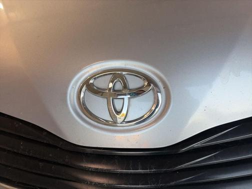 2012 Toyota Sienna LE