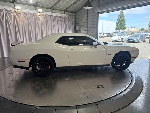 Bright White Clearcoat 2016 Dodge Challenger R/T