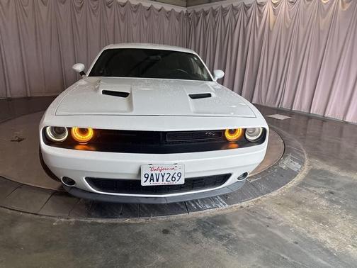 Bright White Clearcoat 2016 Dodge Challenger R/T
