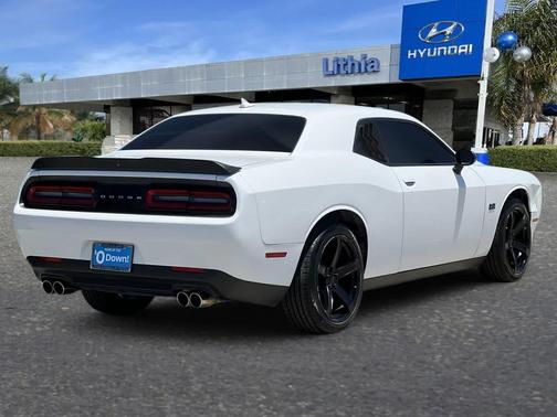 Bright White Clearcoat 2016 Dodge Challenger R/T