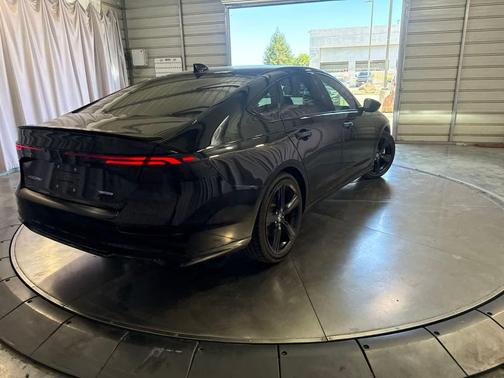 Crystal Black Pearl 2025 Honda Accord Hybrid Sport-L