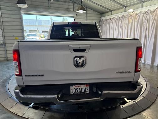Bright White Clearcoat 2022 RAM 1500 Big Horn/Lone Star