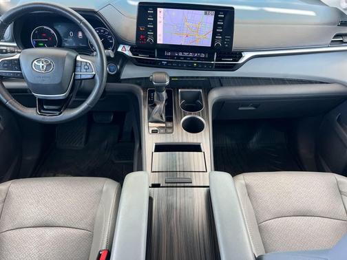 2021 Toyota Sienna Limited 7-Passenger