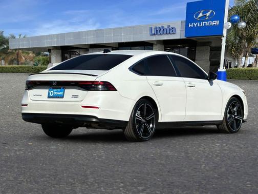 Platinum White Pearl 2025 Honda Accord Hybrid Sport