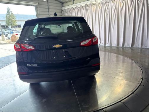 Midnight Blue Metallic 2020 Chevrolet Equinox LS