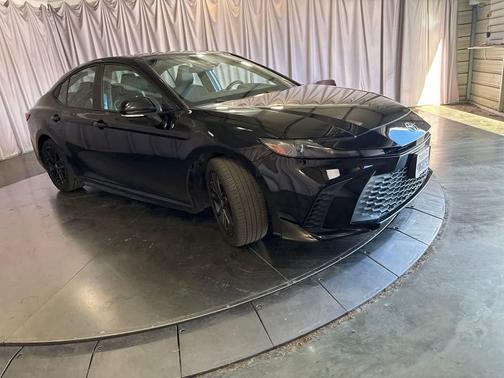Midnight Black Metallic 2025 Toyota Camry SE