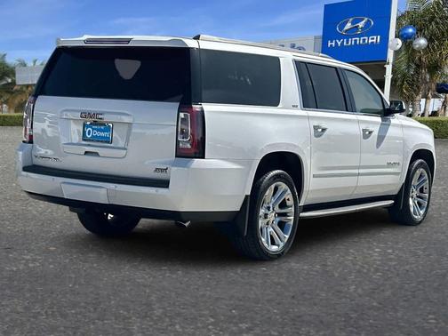White Frost Tricoat 2019 GMC Yukon XL SLT