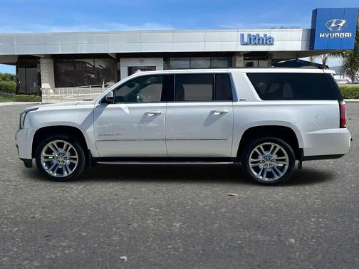 White Frost Tricoat 2019 GMC Yukon XL SLT