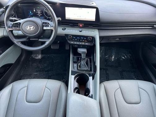 2025 Hyundai ELANTRA HEV Limited