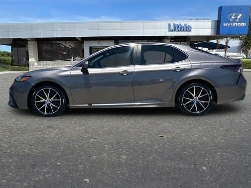 Predawn Gray Mica 2021 Toyota Camry SE