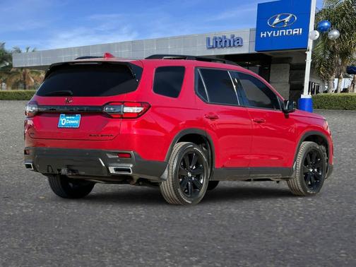 Radiant Red Metallic II 2025 Honda Pilot Black Edition