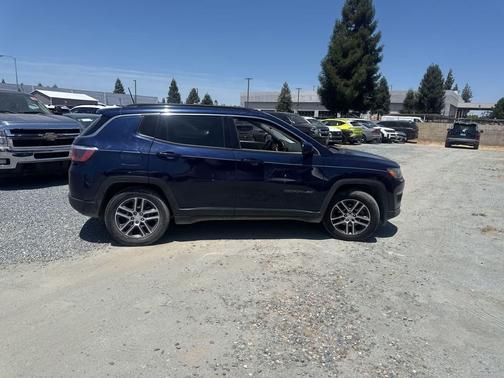 Jazz Blue Pearlcoat 2020 Jeep Compass Latitude
