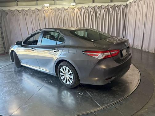 Predawn Gray Mica 2018 Toyota Camry LE