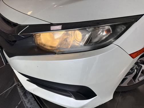 White 2016 Honda Civic EX