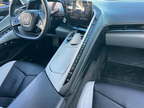 2023 Chevrolet Corvette Stingray w/3LT