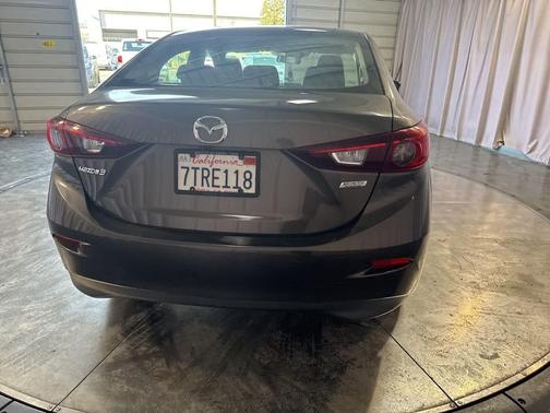 2016 Mazda Mazda3 i Sport