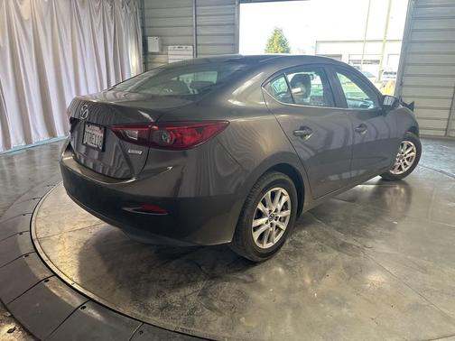 2016 Mazda Mazda3 i Sport