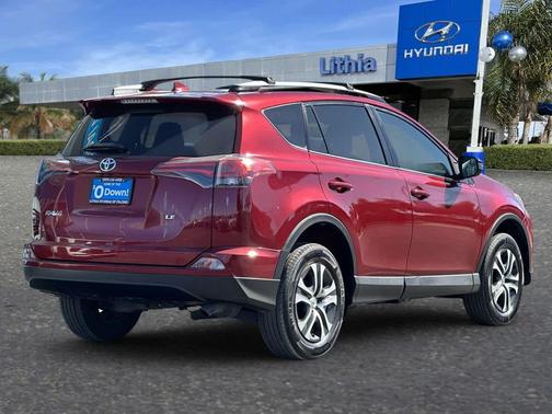 2018 Toyota RAV4 LE