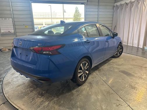 2023 Nissan Versa 1.6 SV