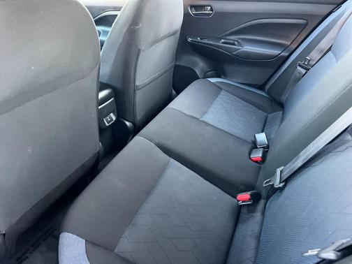 2023 Nissan Versa 1.6 SV