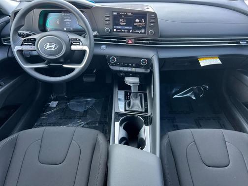 Abyss Black 2026 Hyundai ELANTRA HEV Blue