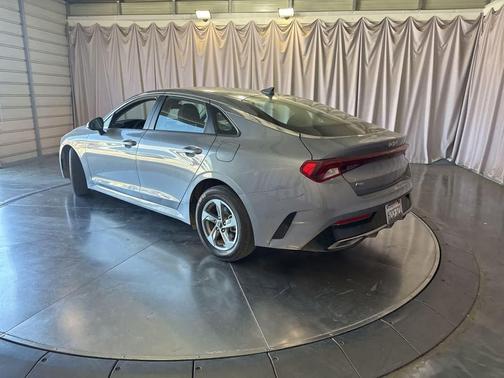 Everlasting Silver 2022 Kia K5 LXS