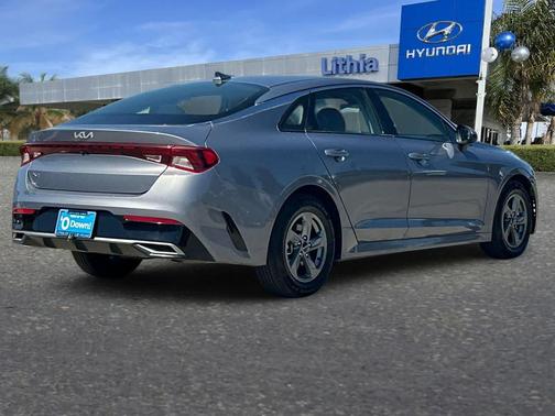 Everlasting Silver 2022 Kia K5 LXS