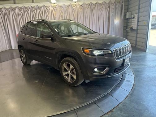 Granite Crystal Metallic Clearcoat 2020 Jeep Cherokee Limited