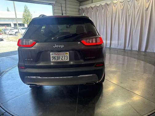 Granite Crystal Metallic Clearcoat 2020 Jeep Cherokee Limited