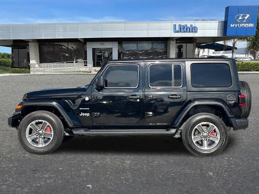 2022 Jeep Wrangler Unlimited Sahara