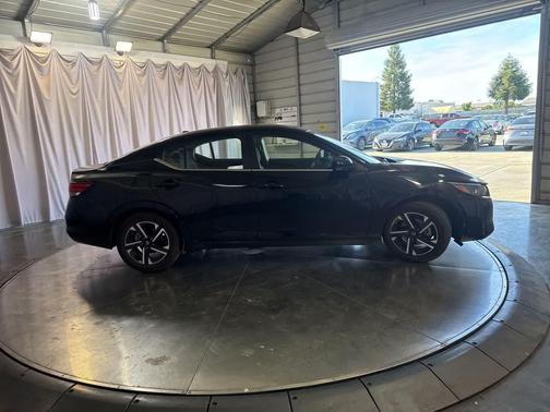 Super Black 2024 Nissan Sentra SV