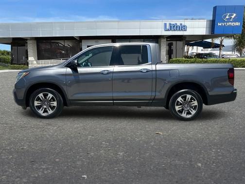 Gray 2017 Honda Ridgeline RTL-E