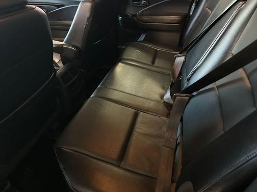 Gray 2017 Honda Ridgeline RTL-E