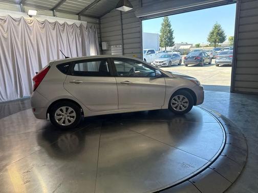 Ironman Silver Metallic 2016 Hyundai Accent SE