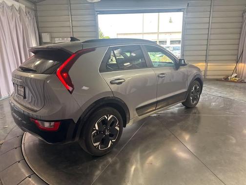 2023 Kia Niro EV Wind