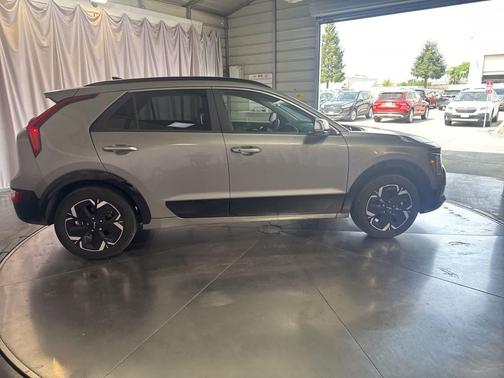 2023 Kia Niro EV Wind