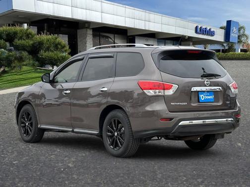 2015 Nissan Pathfinder SV