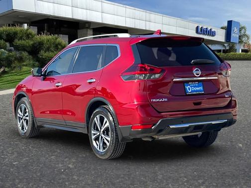 2020 Nissan Rogue SV
