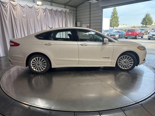 2013 Ford Fusion Hybrid SE Hybrid