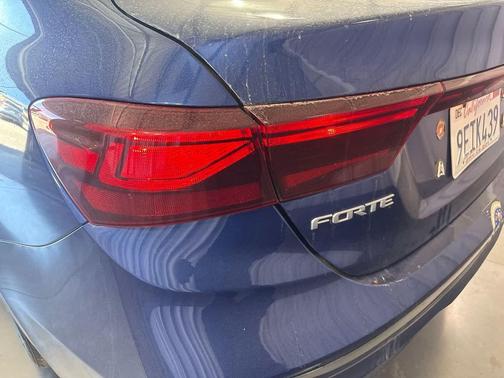 Deep Sea Blue 2023 Kia Forte LXS